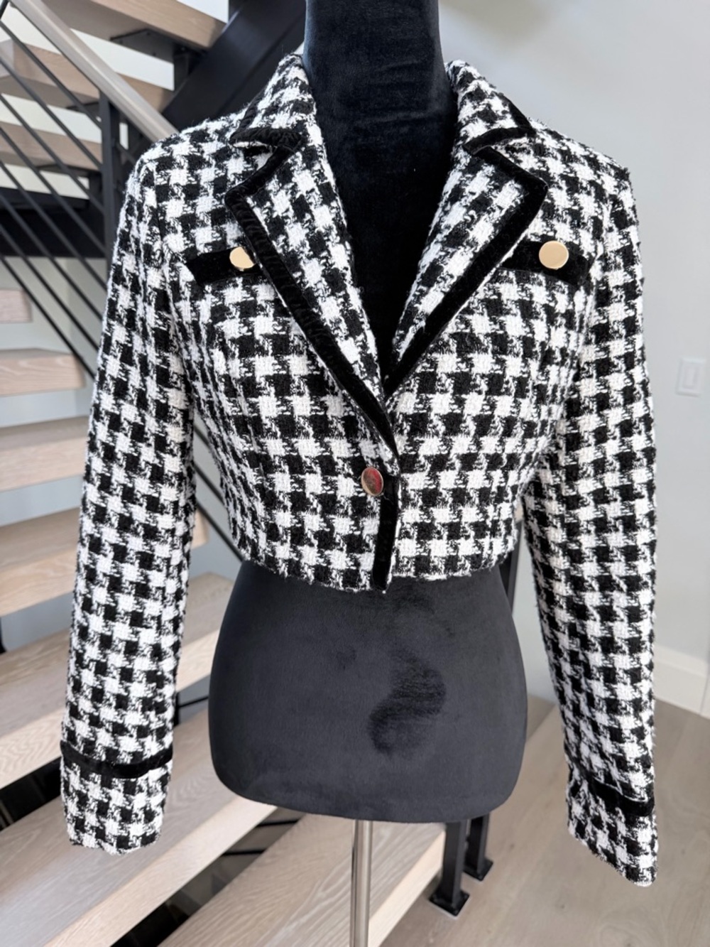 Cropped Houndstooth Jacket ONLY in Black & White size XS - Picture 7 of 10